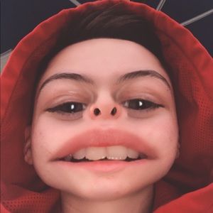 Meet your Posher, Ashton